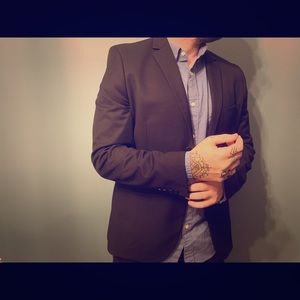 H&M: Men’s all black slim Suit blazer